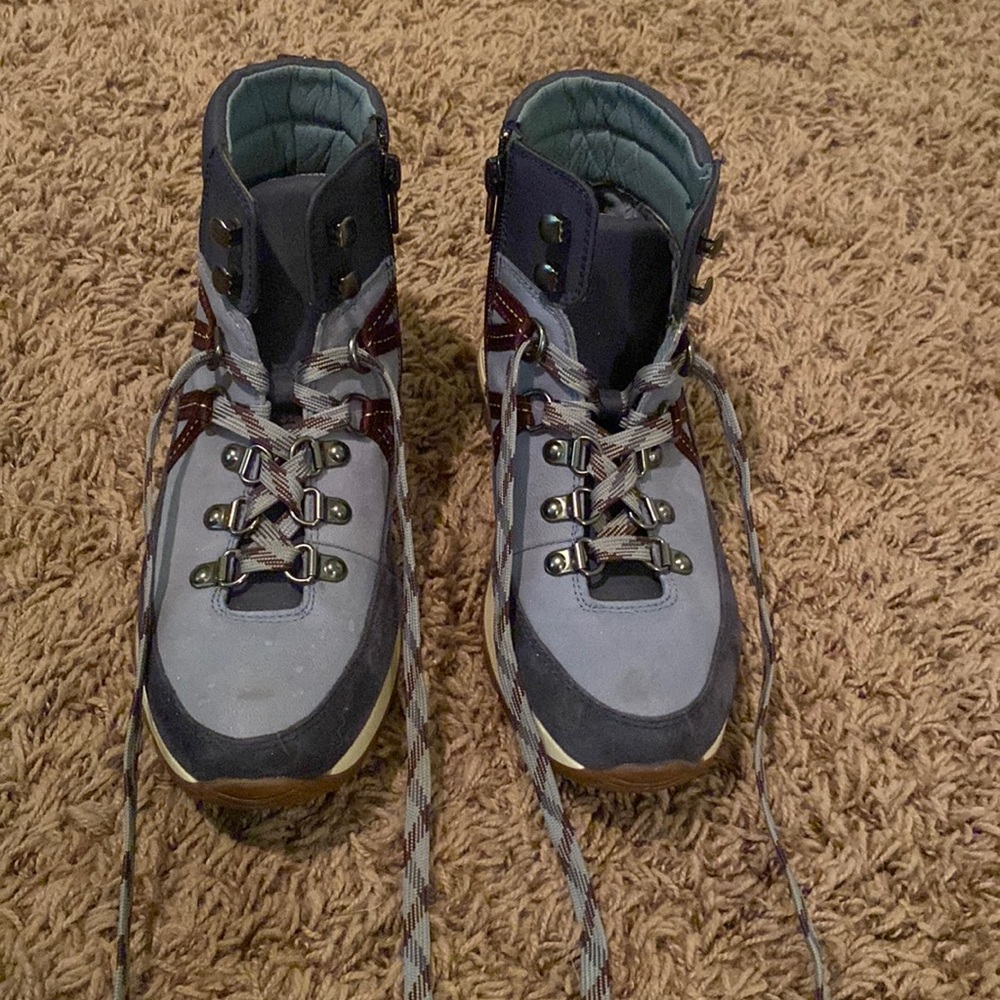 Alex Marie snow boots for winter!